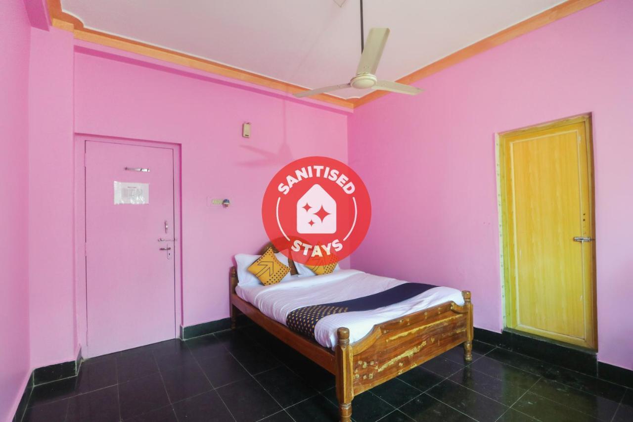 Spot On 65043 Hotel Kalinga Palace Kendrapara Extérieur photo