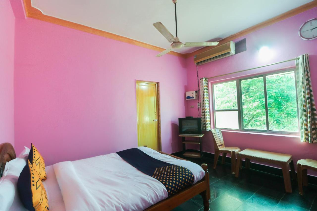 Spot On 65043 Hotel Kalinga Palace Kendrapara Extérieur photo