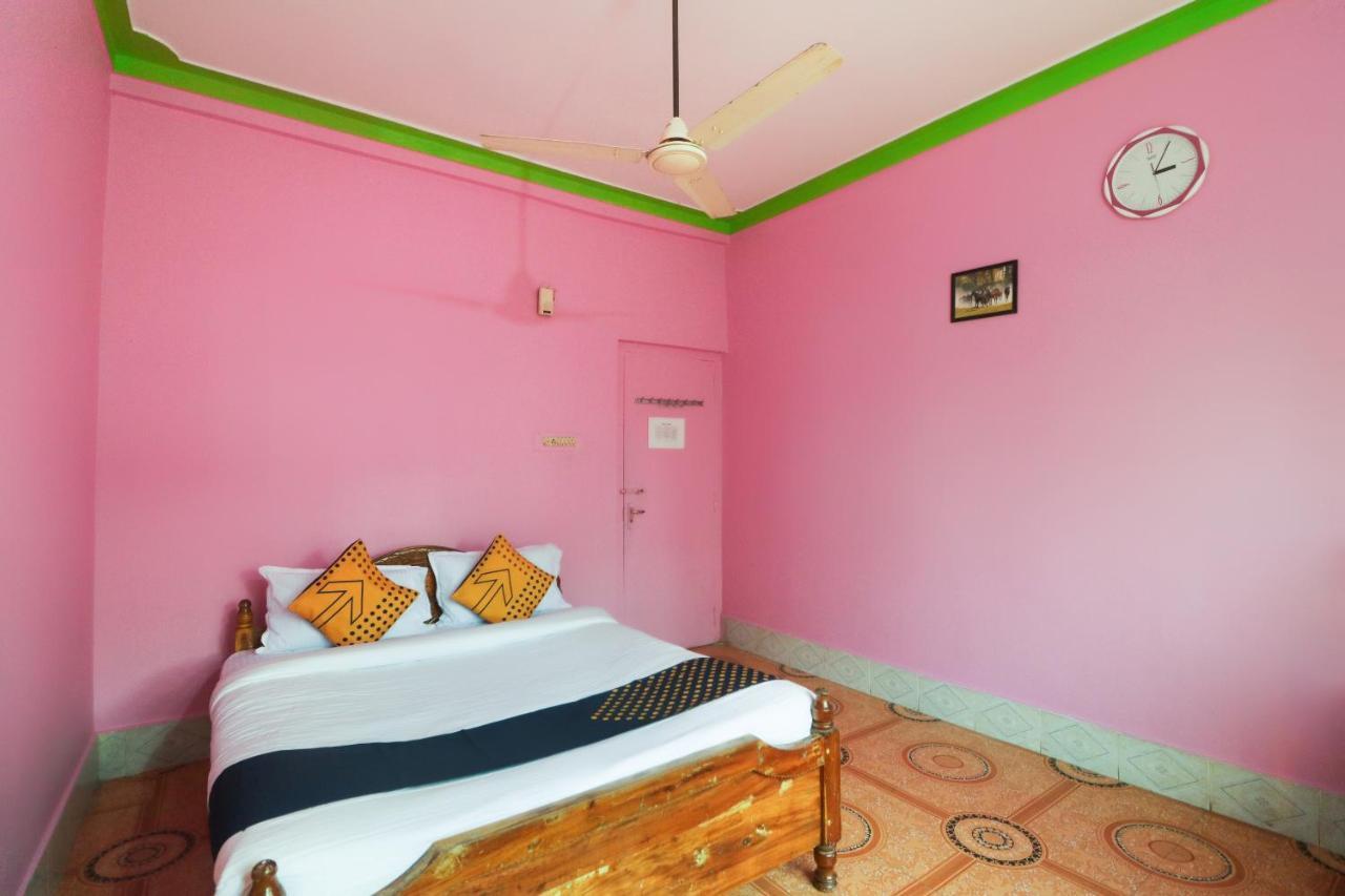 Spot On 65043 Hotel Kalinga Palace Kendrapara Extérieur photo